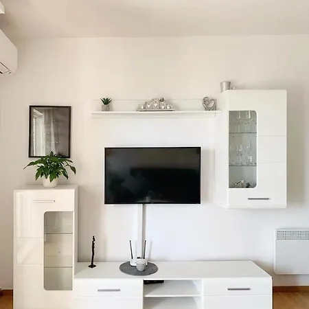 Maja Apartment